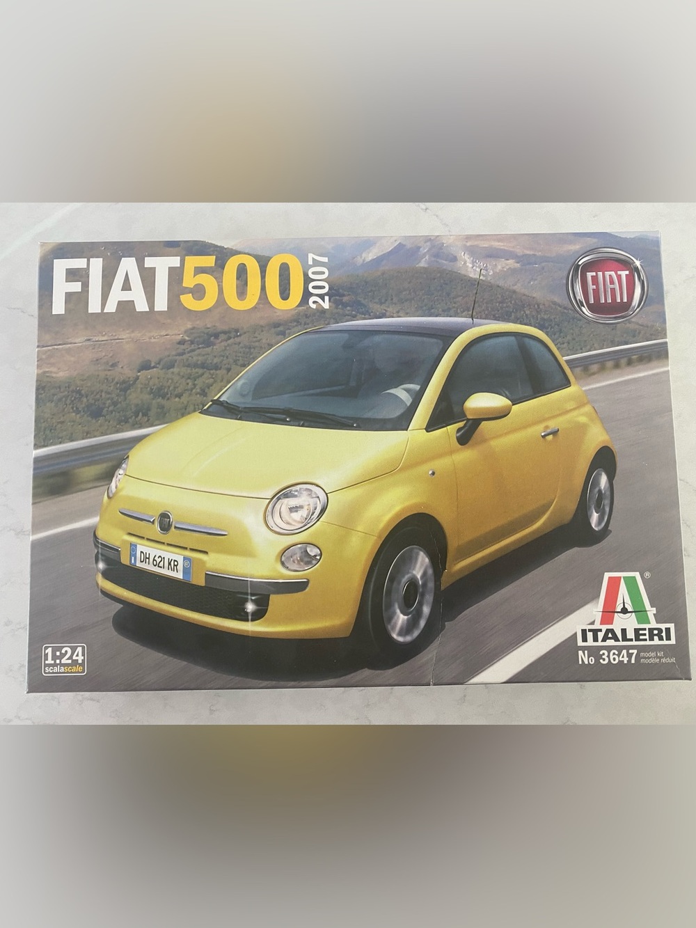 ITALERI FIAT 500 2007 (#3647) - 1/24 SCALE MODEL KIT